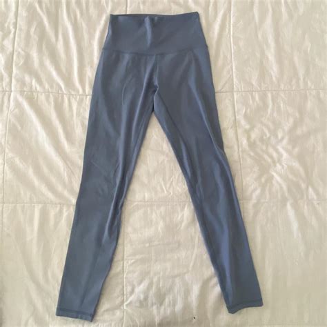 are there fake lululemon pants